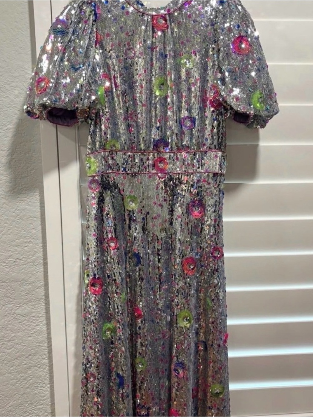 Silver Sequin Puff-Sleeve Maxi Dress with Multicolor Embellishments - Picture 4 of 6